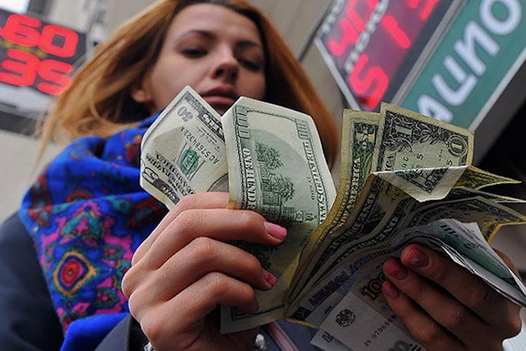 Dolarda değerini tazelemeye devam ediyor