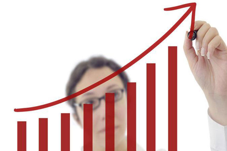 Risk primi 14 yılın zirvesinde